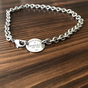 Tiffany & Co. Oval Please Return To Necklace